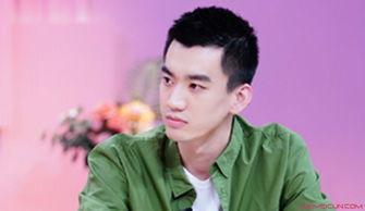 完美告白庞博生活照,庞博生活照中的完美告白瞬间