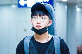 钟易轩 资料,揭秘我国年轻创业者的成功之路